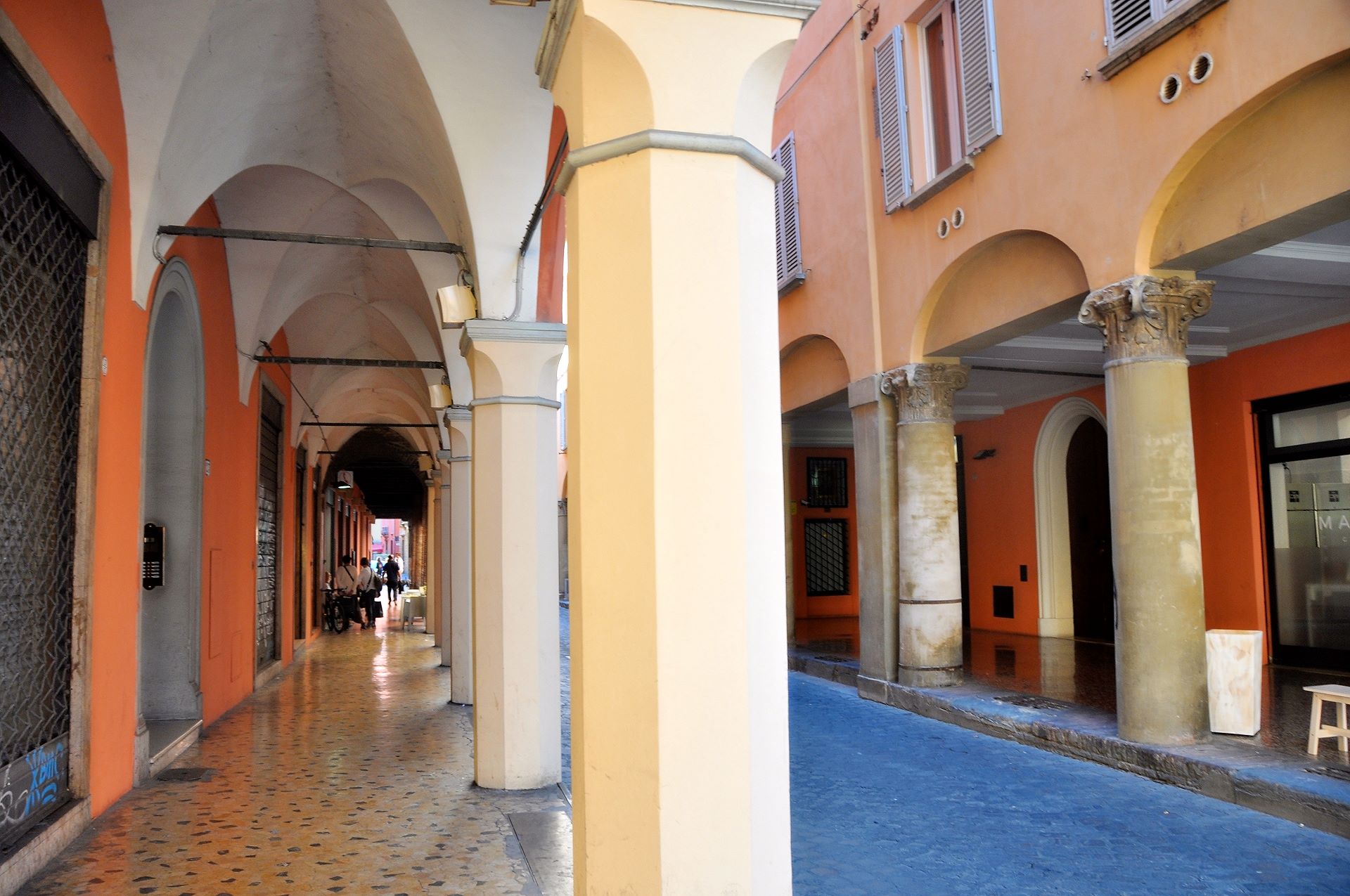 Bologna (Photo license: CC BY 2.0)